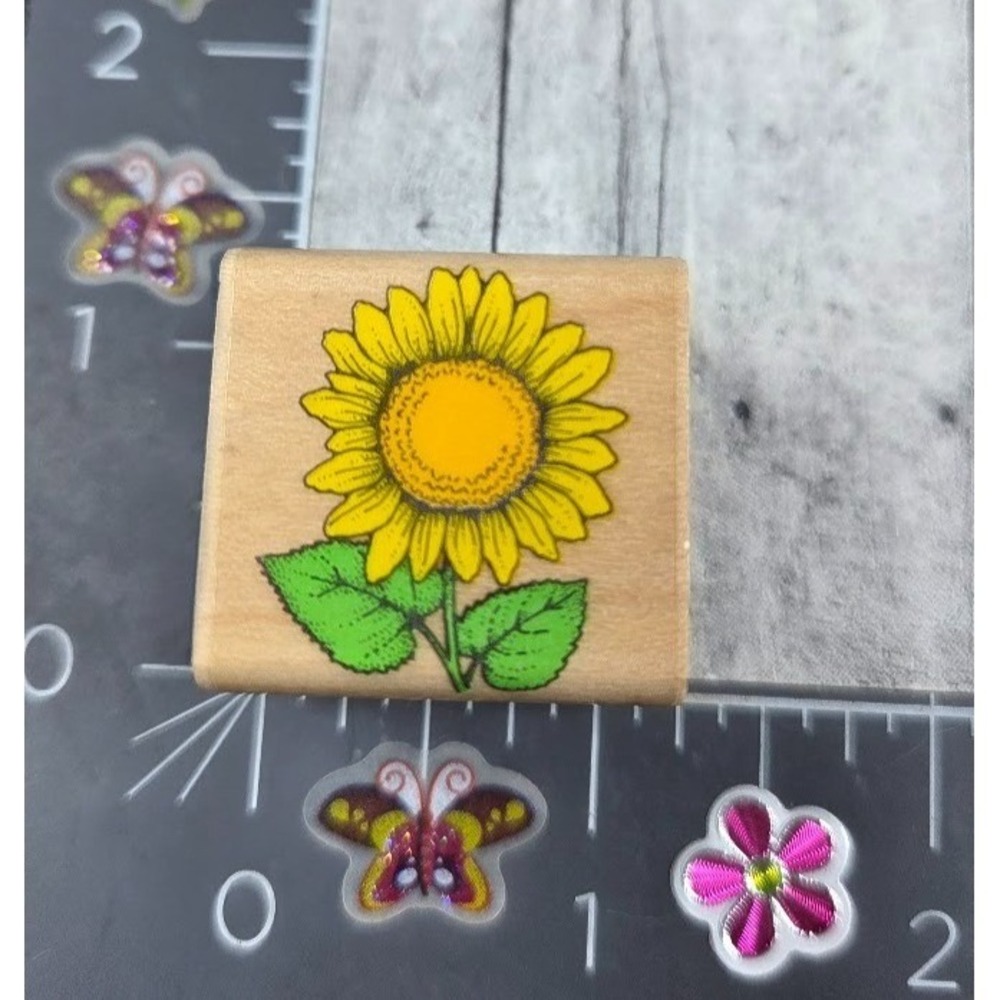 Hero Arts Small Sunflower A782 Rubber Stamp Wood #R82